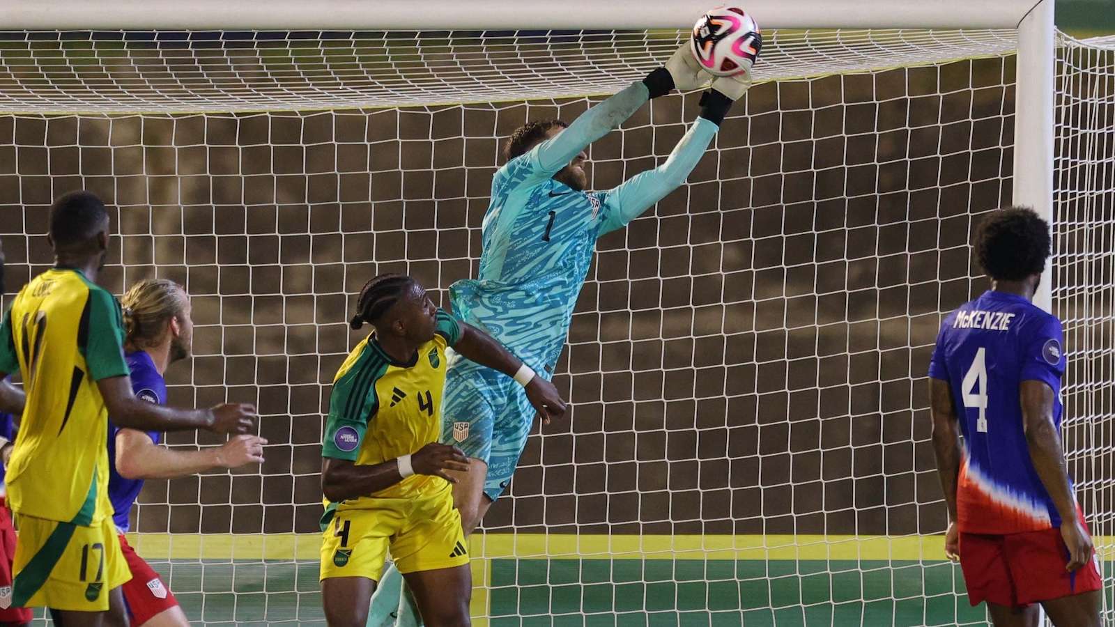 運動員中並 運動員中並