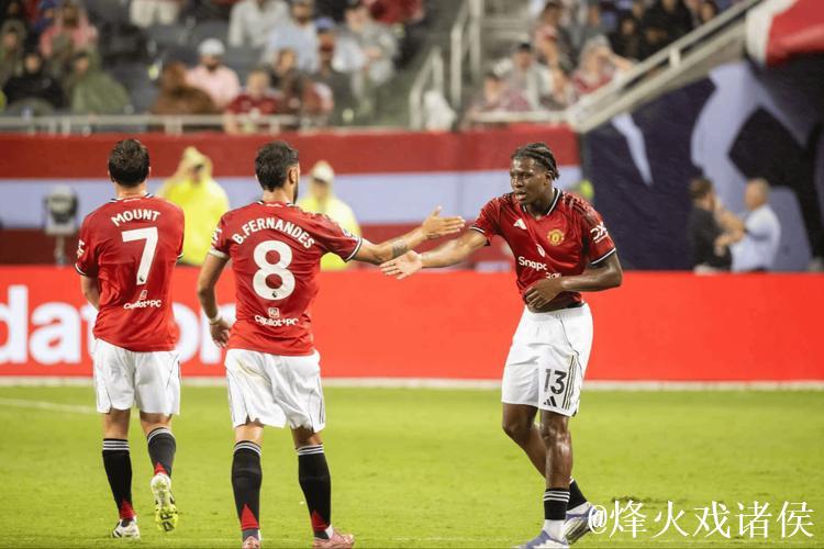 早报 | 曼联4比4伯恩茅斯，积分榜跃居第六！