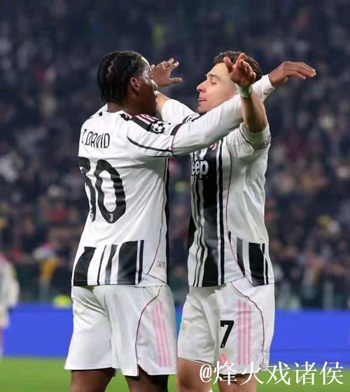 欧冠第六轮意大利尤文图斯队主场2比0战胜塞浦路