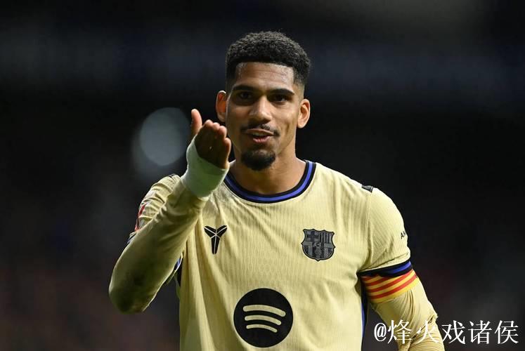 每体:多名巴萨球员找到弗里克,表示愿意填补阿劳霍的空缺 每体:多名巴萨球员找到弗里克,表示愿意填补阿劳霍的空缺