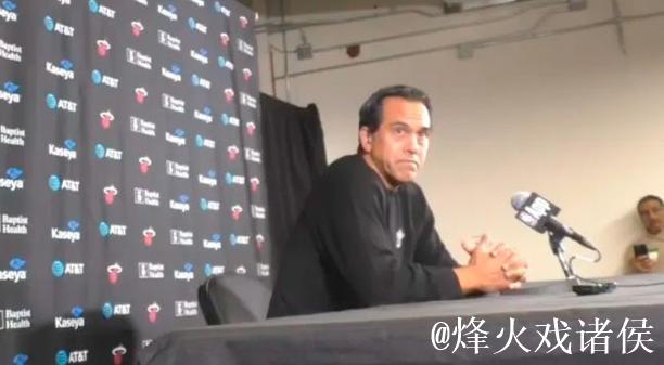 斯波:希罗赛前自我感觉状态不佳,明天会重新评估他的情况 斯波:希罗赛前自我感觉状态不佳,明天会重新评估他的情况